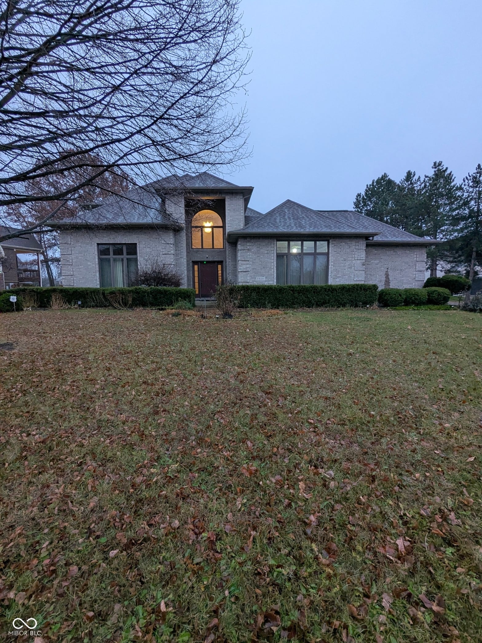 Front exterior at 5106 W Fox Hill Court, Muncie, IN