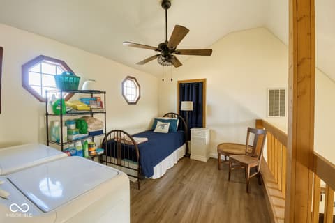 Loft — 2869 N Colby Drive, Marshall, IN