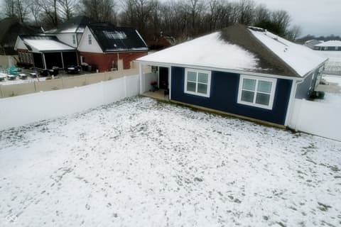 Photo of 3809 S Woodfield Drive, New Palestine, IN