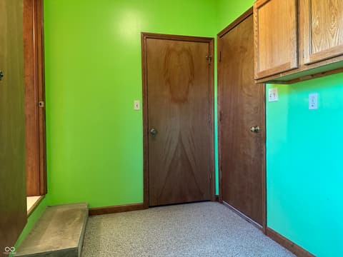 Laundry room at 3538 N 225 W, Crawfordsville, IN