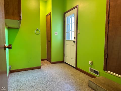 Laundry room at 3538 N 225 W, Crawfordsville, IN