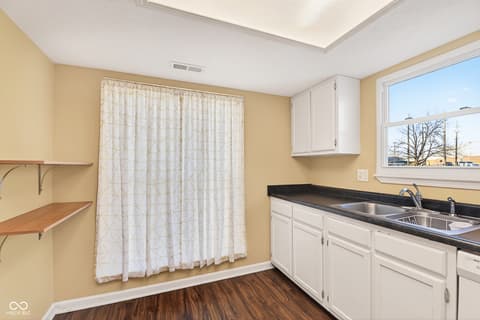 Photo of 7538 Castleton Farms North Drive, Indianapolis, IN