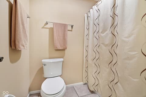 Photo of 7538 Castleton Farms North Drive, Indianapolis, IN