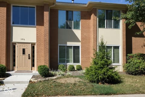 586 Hunters Drive