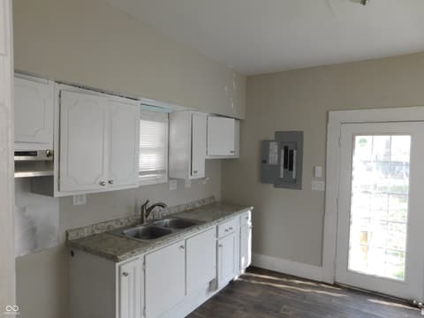 Photo of 727 W 9th Street, Anderson, IN