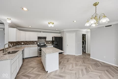Photo of 7326 Sycamore Run Drive, Indianapolis, IN
