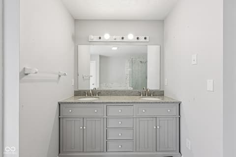 Photo of 7326 Sycamore Run Drive, Indianapolis, IN