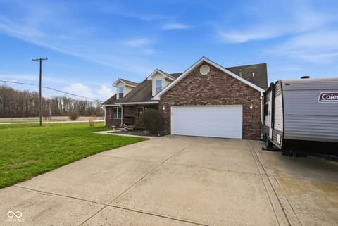 Front exterior at 1027 S Teresa Drive, Martinsville, IN