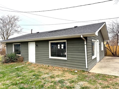 Photo of 806 S 17th Street, Elwood, IN