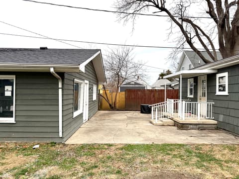 Photo of 806 S 17th Street, Elwood, IN