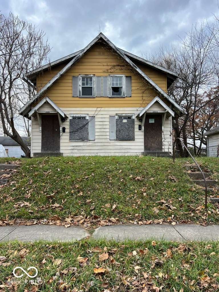 Photo of 2321 Fairview Street, Anderson, IN