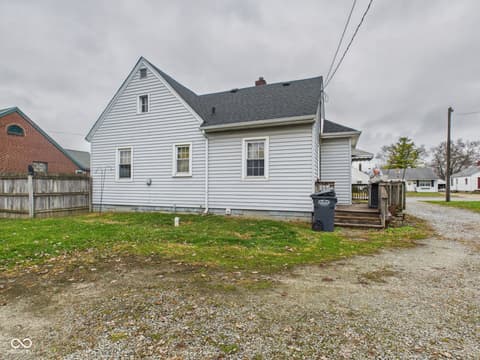 Photo of 201 E 38th Street, Anderson, IN