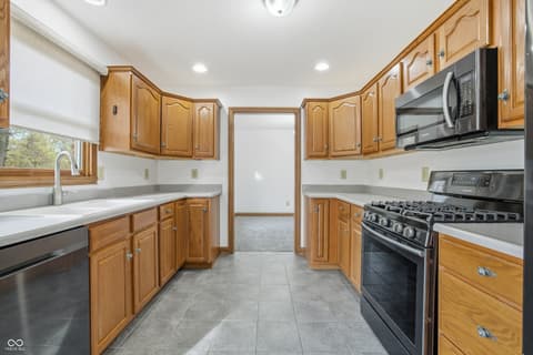 Photo of 404 Tara Circle, Greenwood, IN