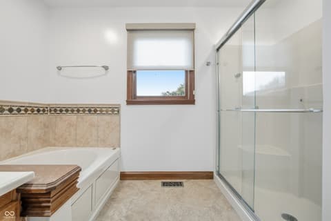 Photo of 404 Tara Circle, Greenwood, IN