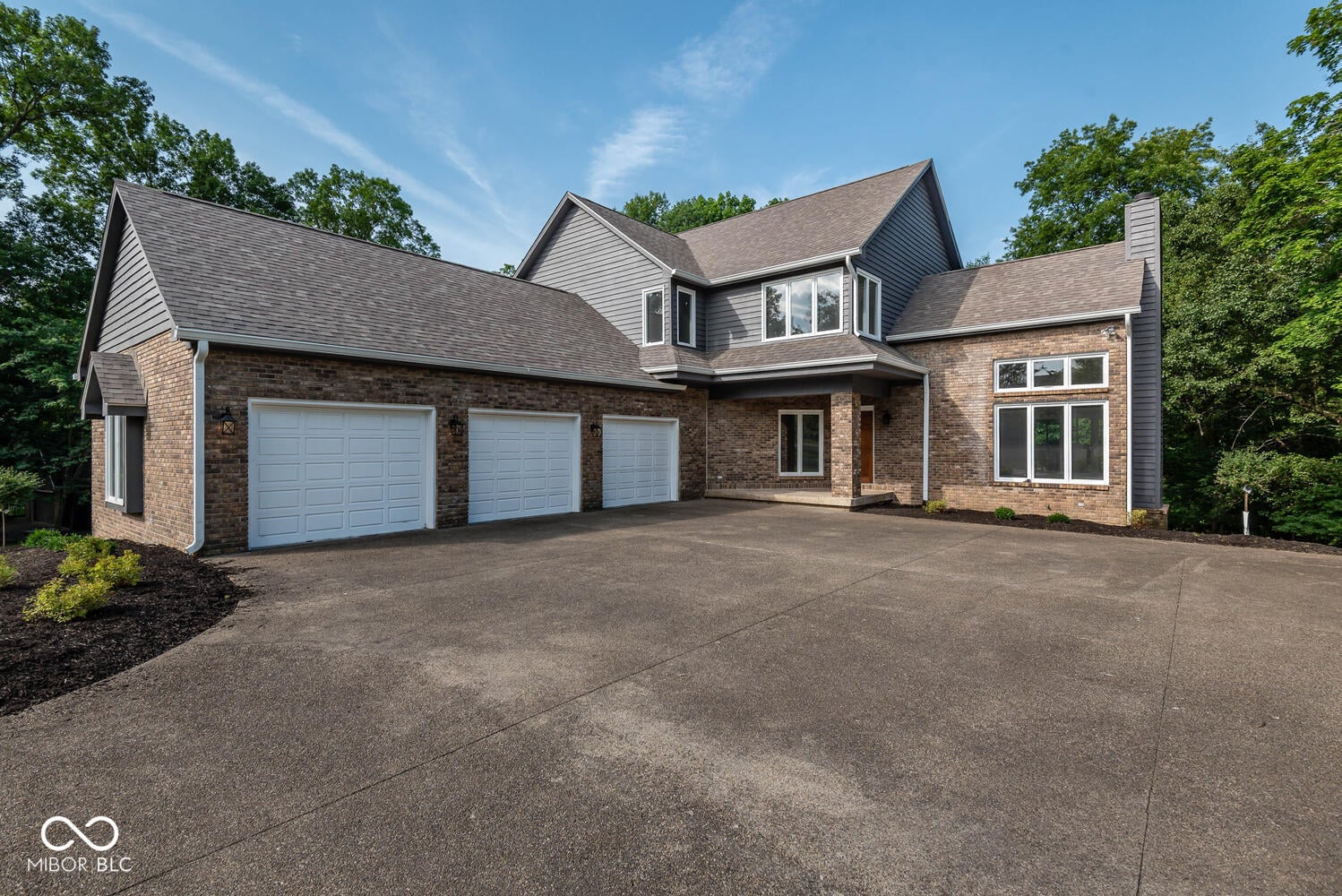 Photo of 9416 S Harbour Pointe Drive, Bloomington, IN