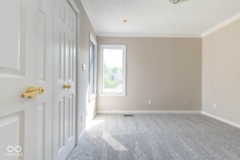 Photo of 9416 S Harbour Pointe Drive, Bloomington, IN