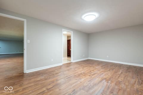 Photo of 9416 S Harbour Pointe Drive, Bloomington, IN