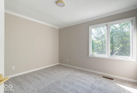 Photo of 9416 S Harbour Pointe Drive, Bloomington, IN