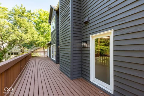 Photo of 9416 S Harbour Pointe Drive, Bloomington, IN