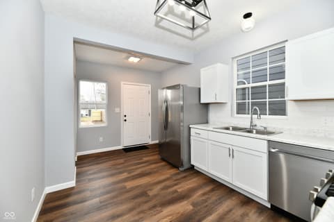 Photo of 910 E Morris Street, Indianapolis, IN