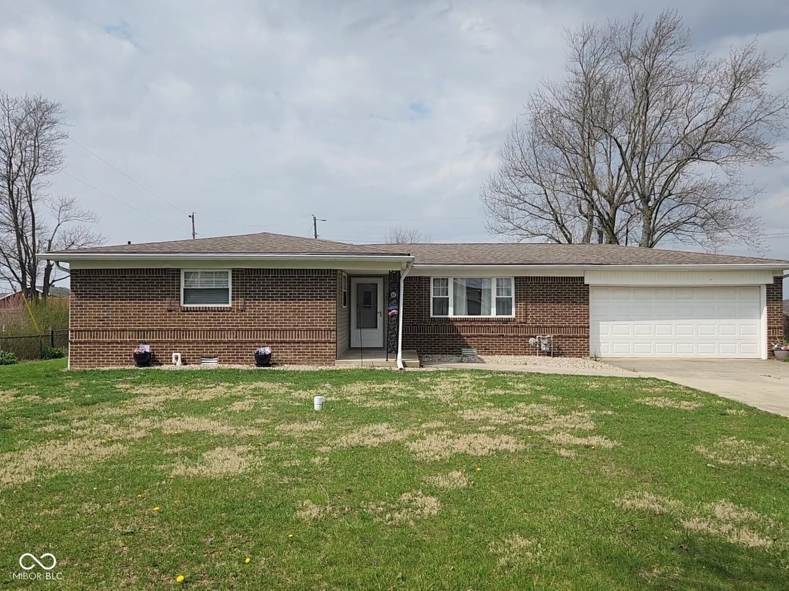 Photo of 58 N Eastern Village Drive, Greenfield, IN