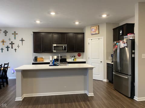 Kitchen at 833 Lando Creek Drive, Kokomo, IN