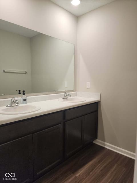 Bathroom at 833 Lando Creek Drive, Kokomo, IN