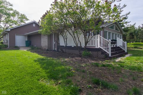 Photo of 2114 Elmwood Drive, Lebanon, IN