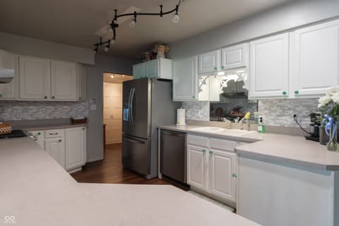 Photo of 2114 Elmwood Drive, Lebanon, IN