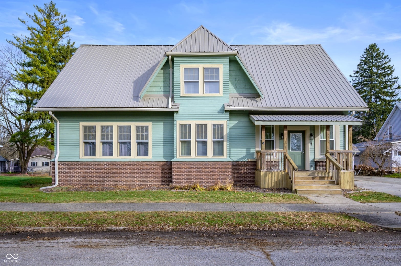 Photo of 4 W Henley Street, Carthage, IN