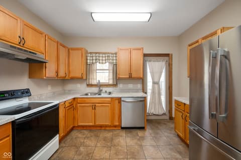 Photo of 4 W Henley Street, Carthage, IN
