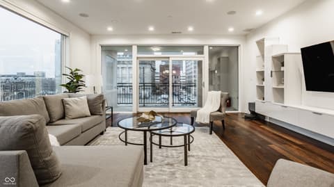 Photo of 333 Massachusetts Avenue, Indianapolis, IN