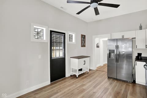 Photo of 1300 S B Street, Elwood, IN