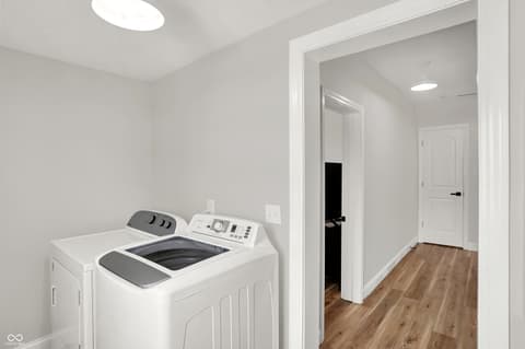 Photo of 1300 S B Street, Elwood, IN