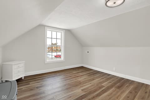 Photo of 1300 S B Street, Elwood, IN