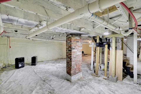 Photo of 1300 S B Street, Elwood, IN
