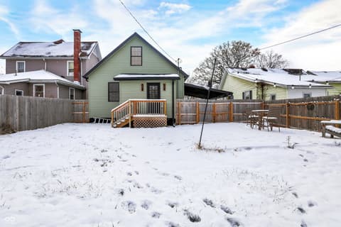 Photo of 1300 S B Street, Elwood, IN