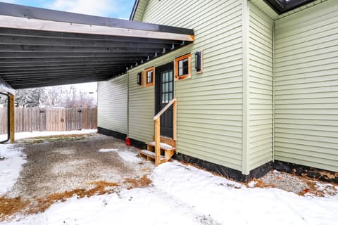Photo of 1300 S B Street, Elwood, IN