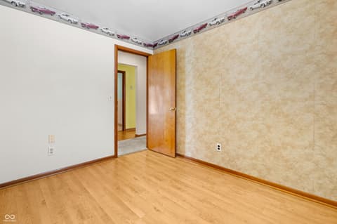 Photo of 6742 E County Road 900 N, Seymour, IN