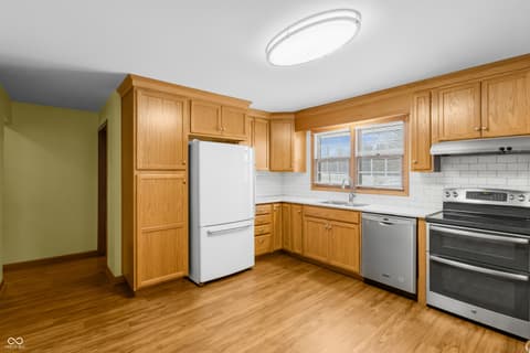 Photo of 6742 E County Road 900 N, Seymour, IN