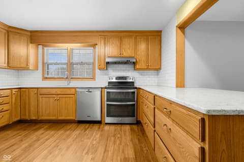 Photo of 6742 E County Road 900 N, Seymour, IN