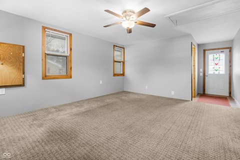 Photo of 6742 E County Road 900 N, Seymour, IN