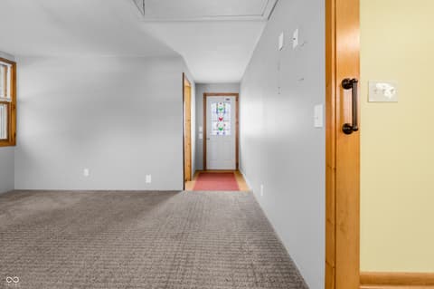 Photo of 6742 E County Road 900 N, Seymour, IN