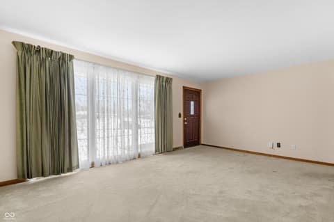Photo of 6742 E County Road 900 N, Seymour, IN