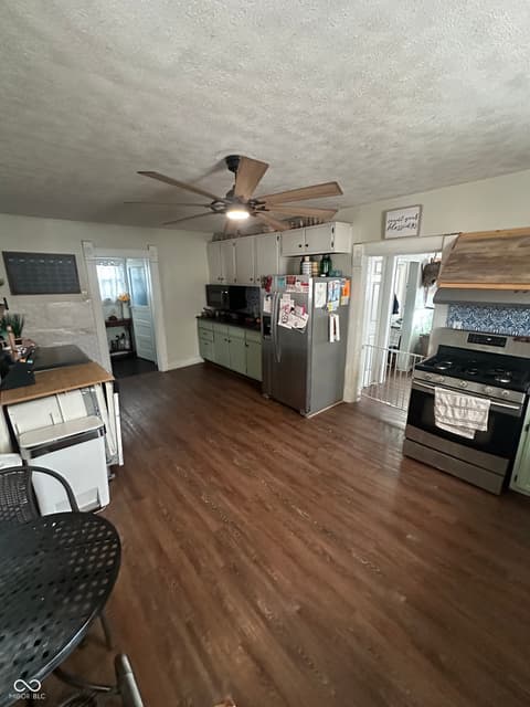 Photo of 415 W 5th Street, Rushville, IN