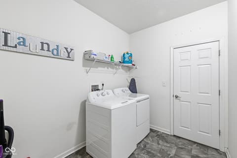 Photo of 4115 Stubbington Lane, Indianapolis, IN