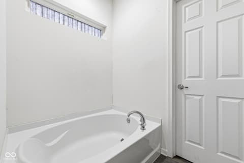 Photo of 4115 Stubbington Lane, Indianapolis, IN