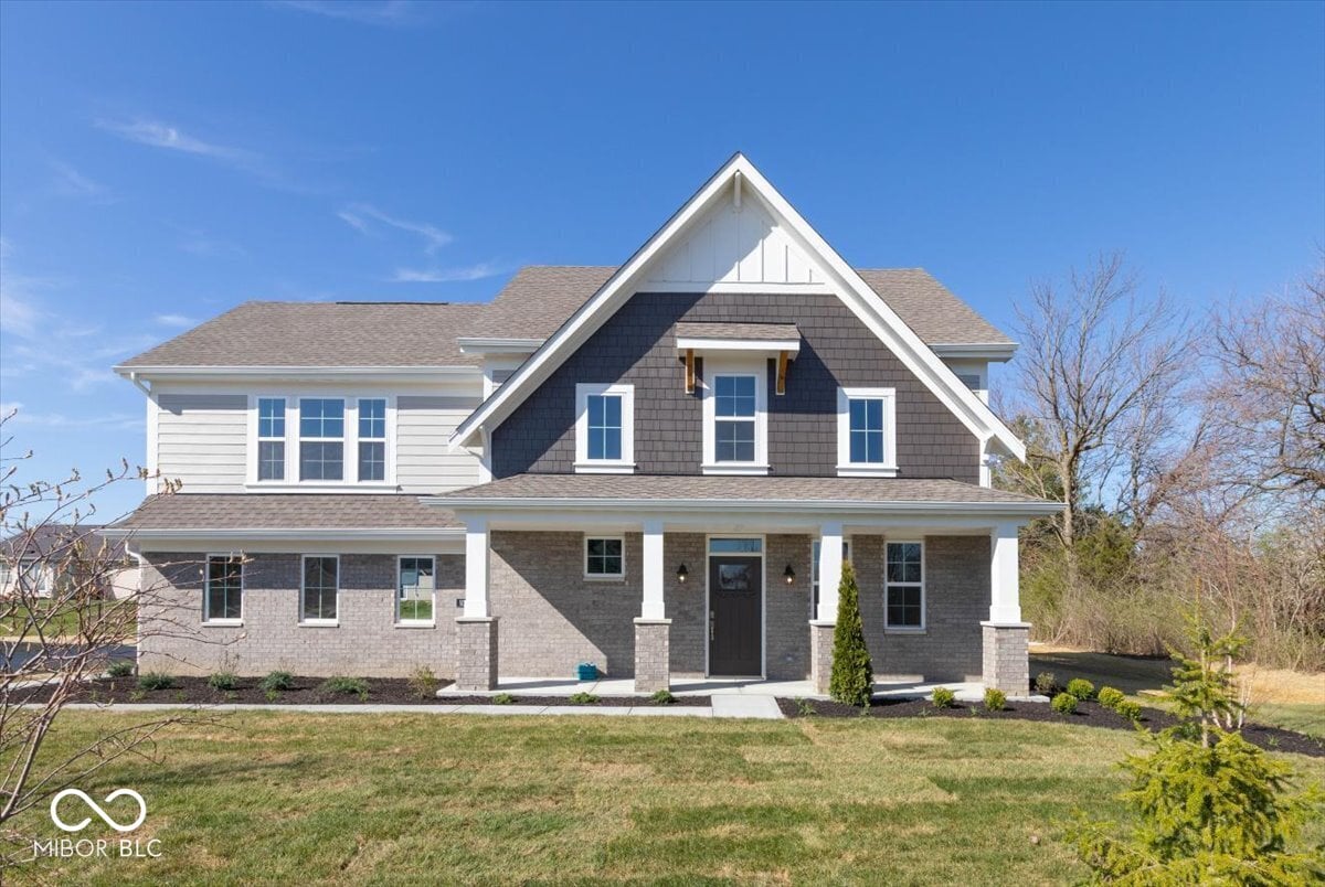 Photo of 934 Apryl Drive, Greenwood, IN