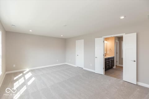 Photo of 934 Apryl Drive, Greenwood, IN
