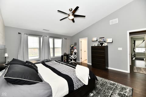 Photo of 5862 Columbia Circle, Greenwood, IN